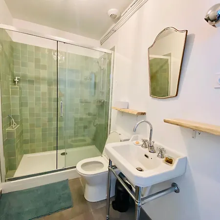 Appartement Oasis Urbaine - Spacieux Et Calme Avec Patio *