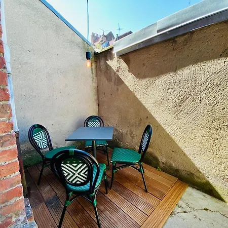Appartement Oasis Urbaine - Spacieux Et Calme Avec Patio