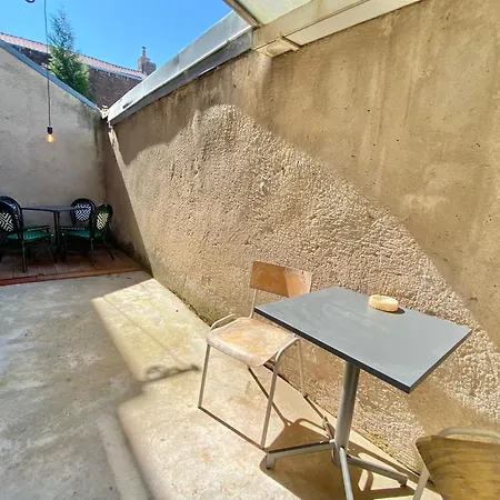 Oasis Urbaine - Spacieux Et Calme Avec Patio Rijsel