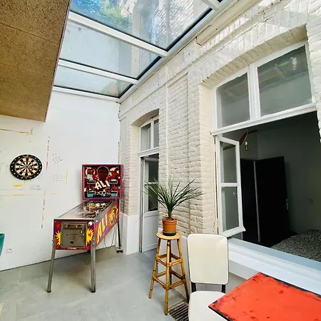 Oasis Urbaine - Spacieux Et Calme Avec Patio