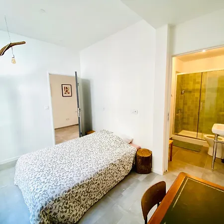 Oasis Urbaine - Spacieux Et Calme Avec Patio * Lille