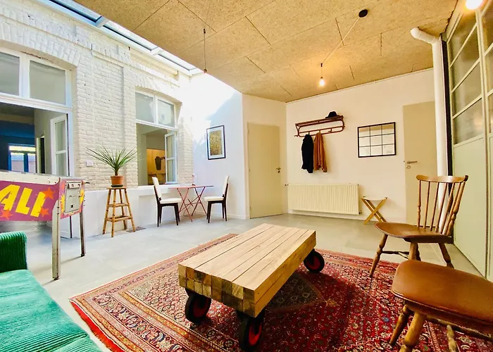 Oasis Urbaine - Spacieux Et Calme Avec Patio *