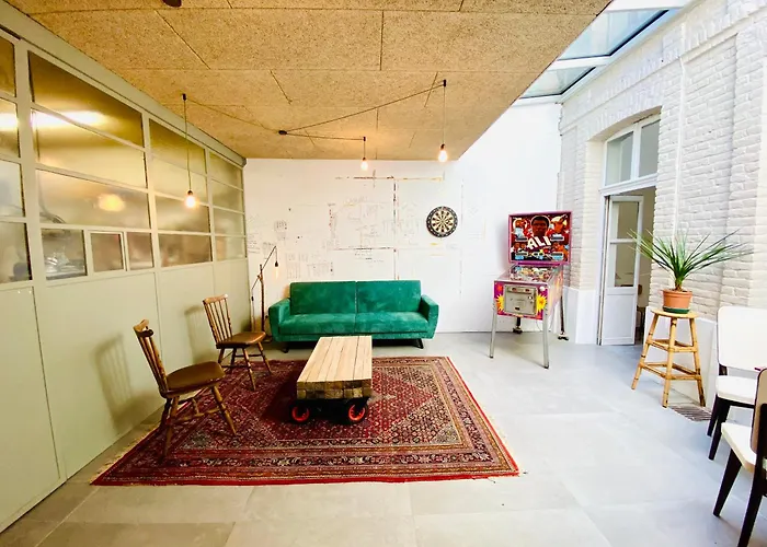 Oasis Urbaine - Spacieux Et Calme Avec Patio * Lille